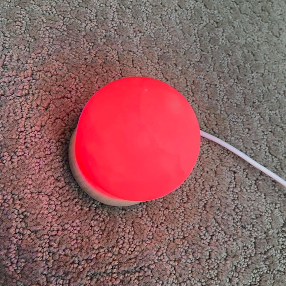 Salt USB Mini Himalayan Salt Globe Lamp - Picture 4 of 5